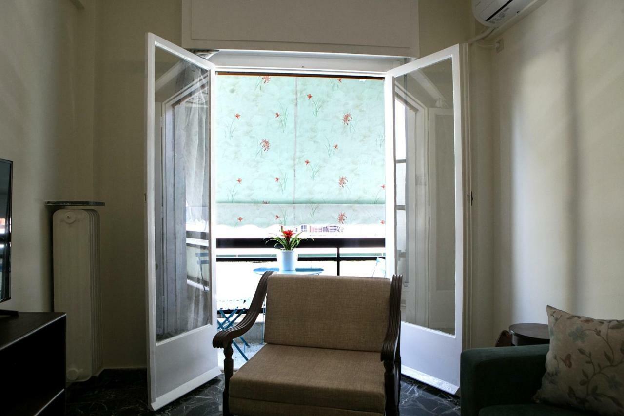 Best House, Larisis Metro, เอเธนส์ ภายนอก รูปภาพ