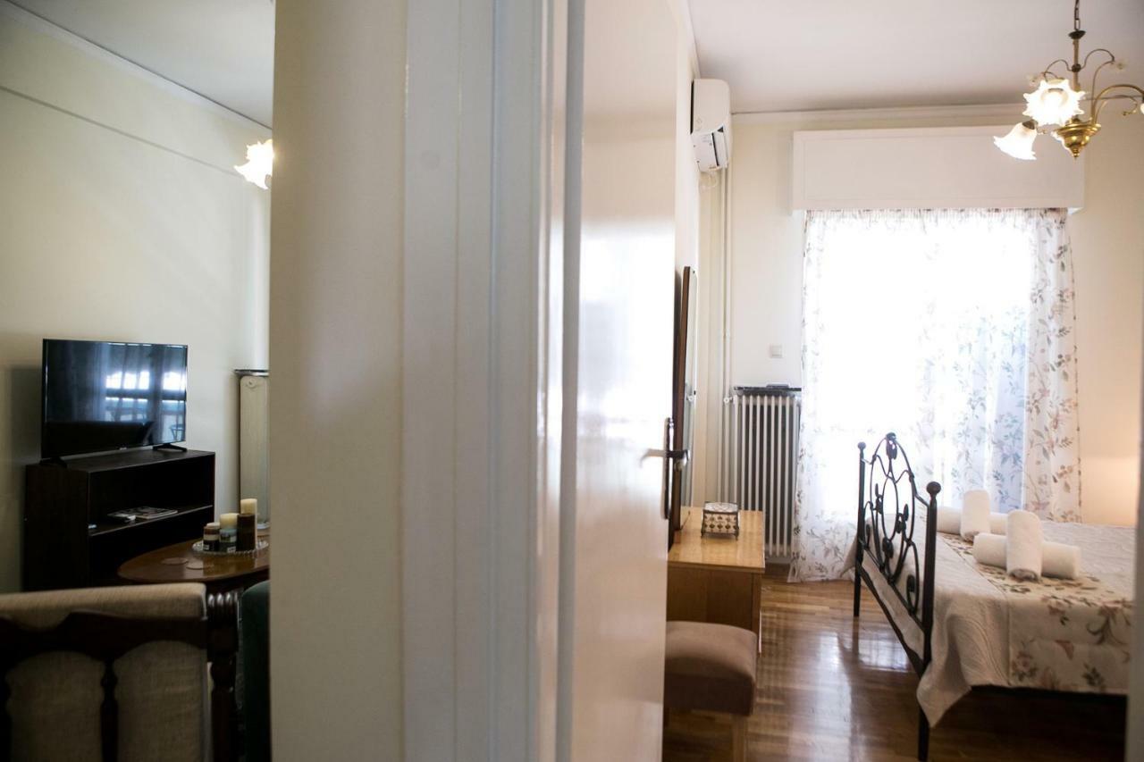 Best House, Larisis Metro, เอเธนส์ ภายนอก รูปภาพ